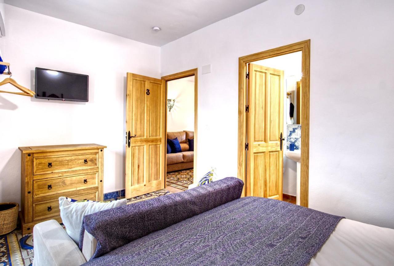 La Vieja Botica Bed & Breakfast Canillas de Aceituno Екстериор снимка