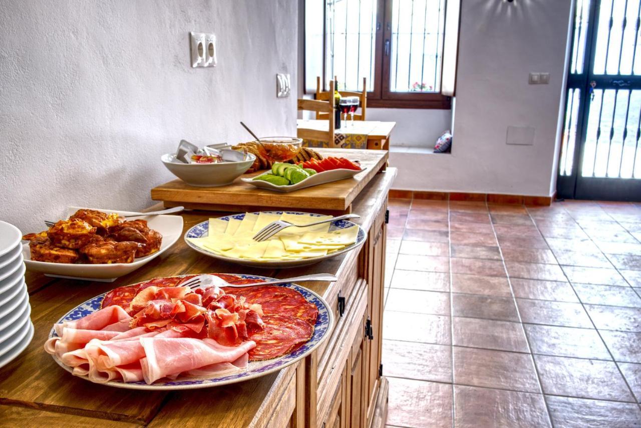 La Vieja Botica Bed & Breakfast Canillas de Aceituno Екстериор снимка