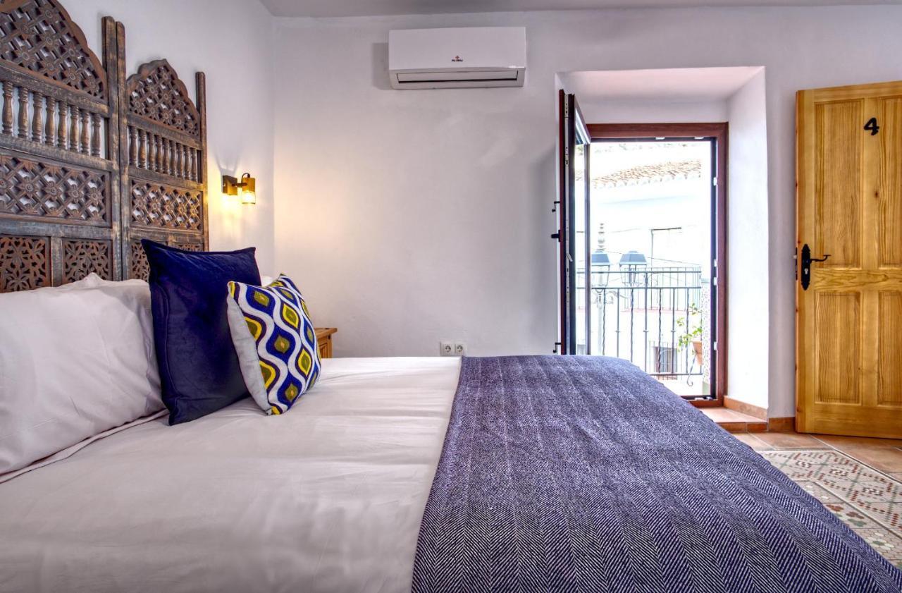 La Vieja Botica Bed & Breakfast Canillas de Aceituno Екстериор снимка