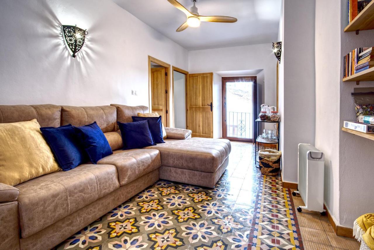 La Vieja Botica Bed & Breakfast Canillas de Aceituno Екстериор снимка