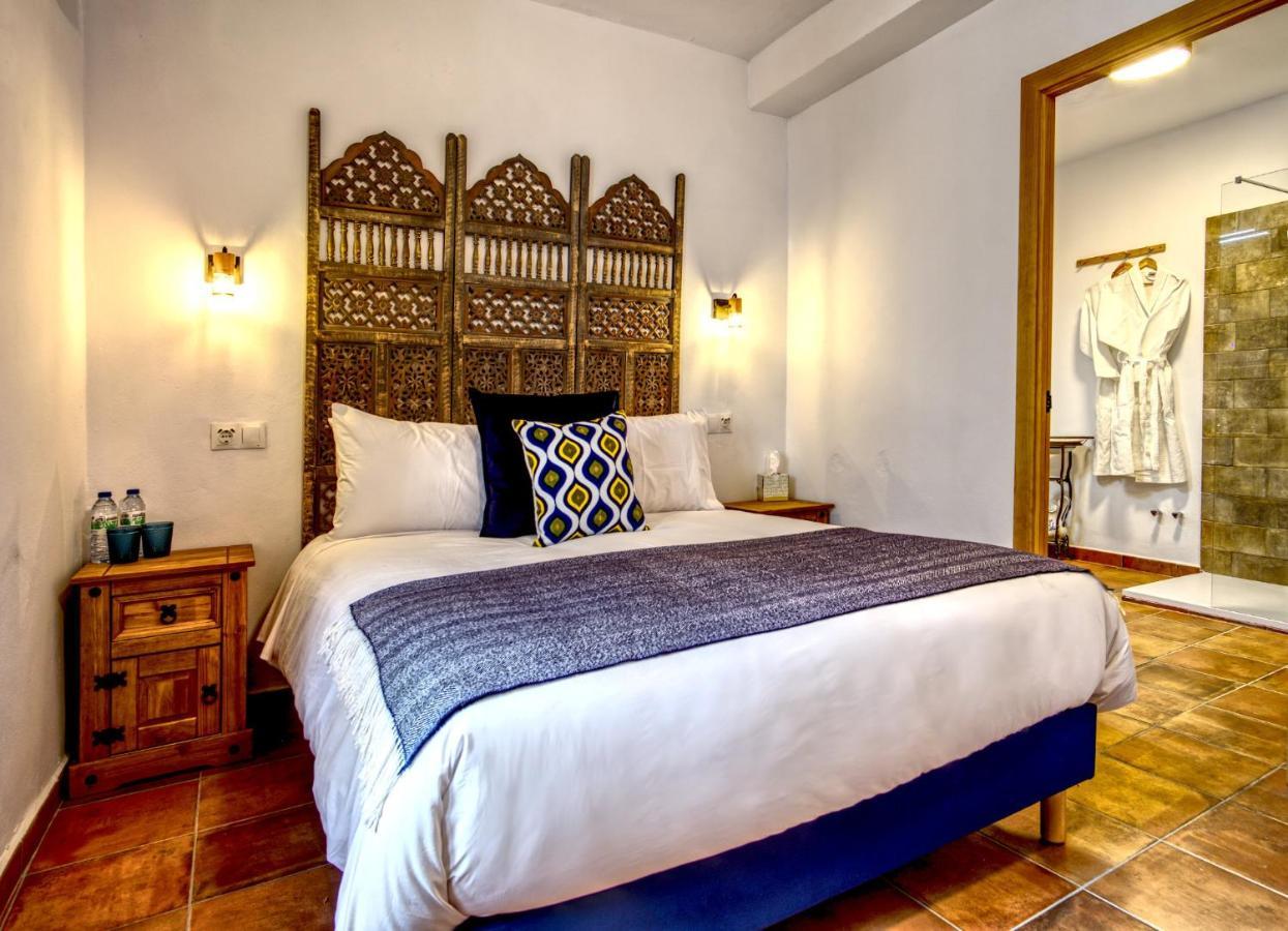 La Vieja Botica Bed & Breakfast Canillas de Aceituno Екстериор снимка