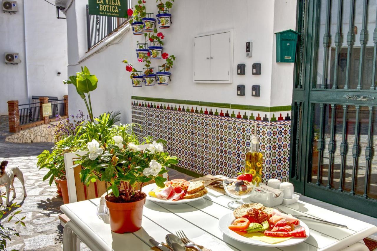La Vieja Botica Bed & Breakfast Canillas de Aceituno Екстериор снимка