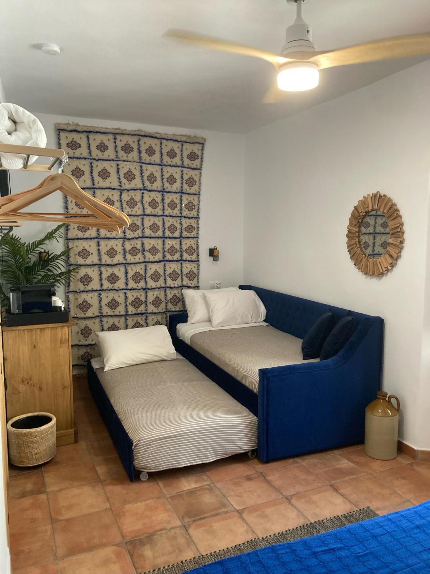 La Vieja Botica Bed & Breakfast Canillas de Aceituno Стая снимка